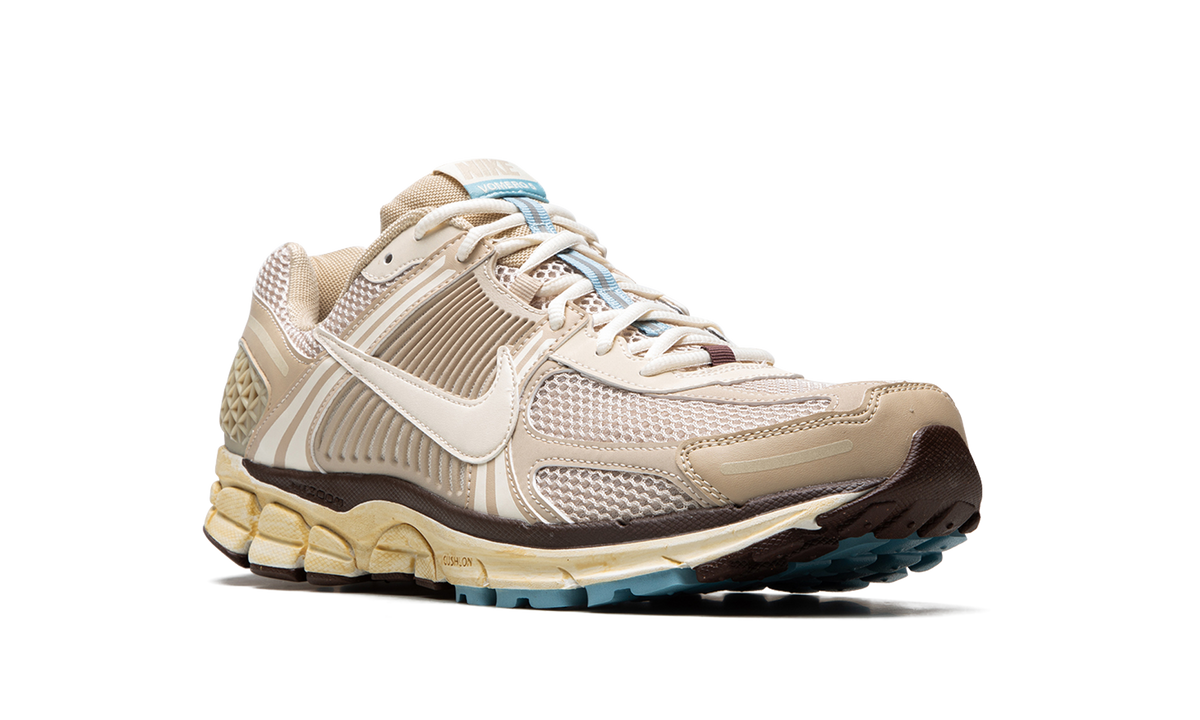 VOMERO 5 MNS WMNS "Oatmeal" FB8825 111