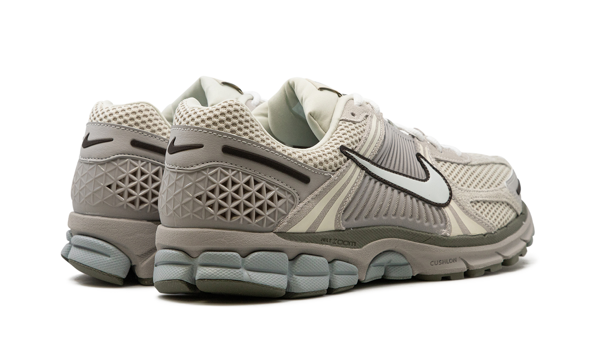 Air Zoom Vomero 5 "Light Orewood Brown" FZ3653 104