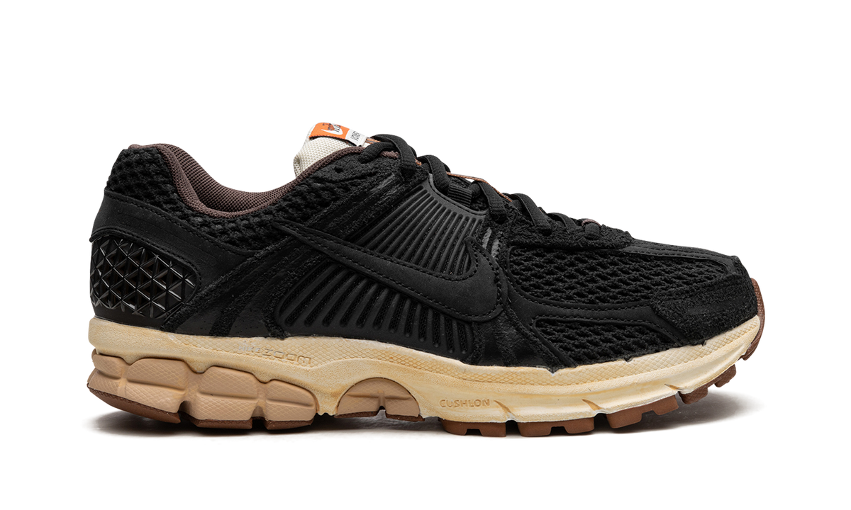 VOMERO 5 WMNS "Black / Sesame" FD0533 010