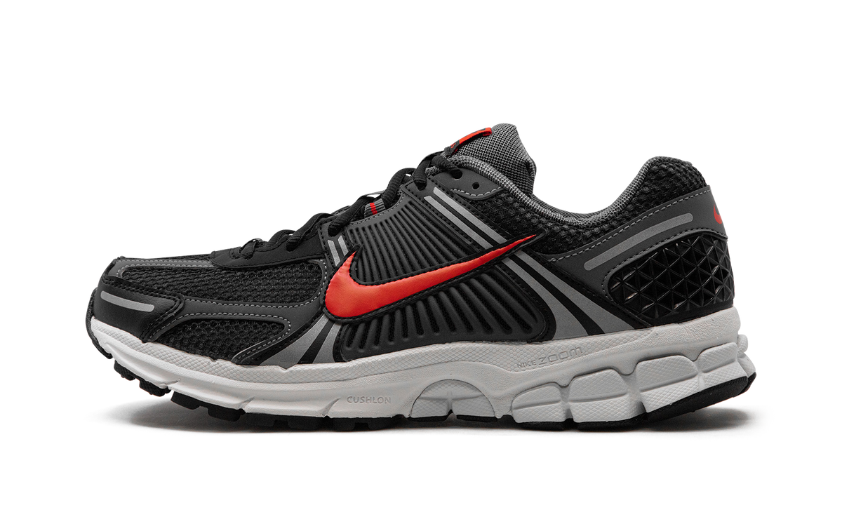 Air Zoom Vomero 5 "Black Picante Red" FB9149 001