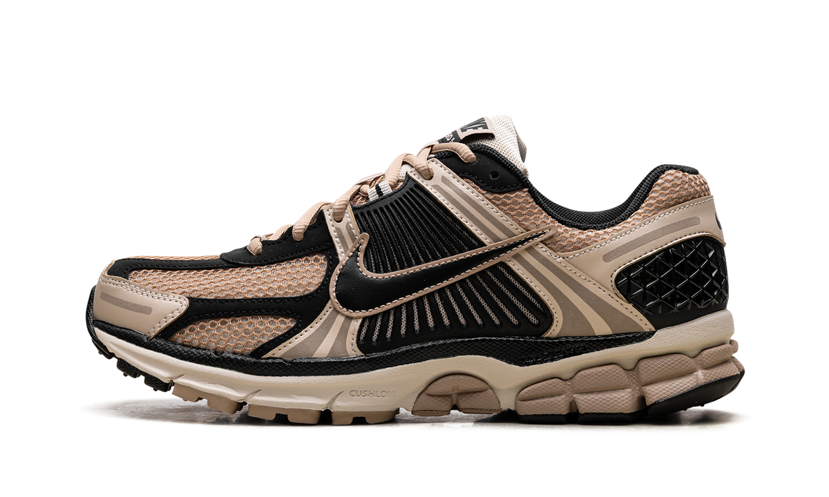 Zoom Vomero 5 WMNS "Sanddrift" FJ2028 106