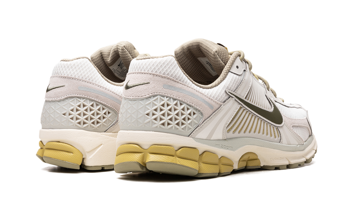 Zoom Vomero 5 "Light Bone/Medium Olive" FV0397 001