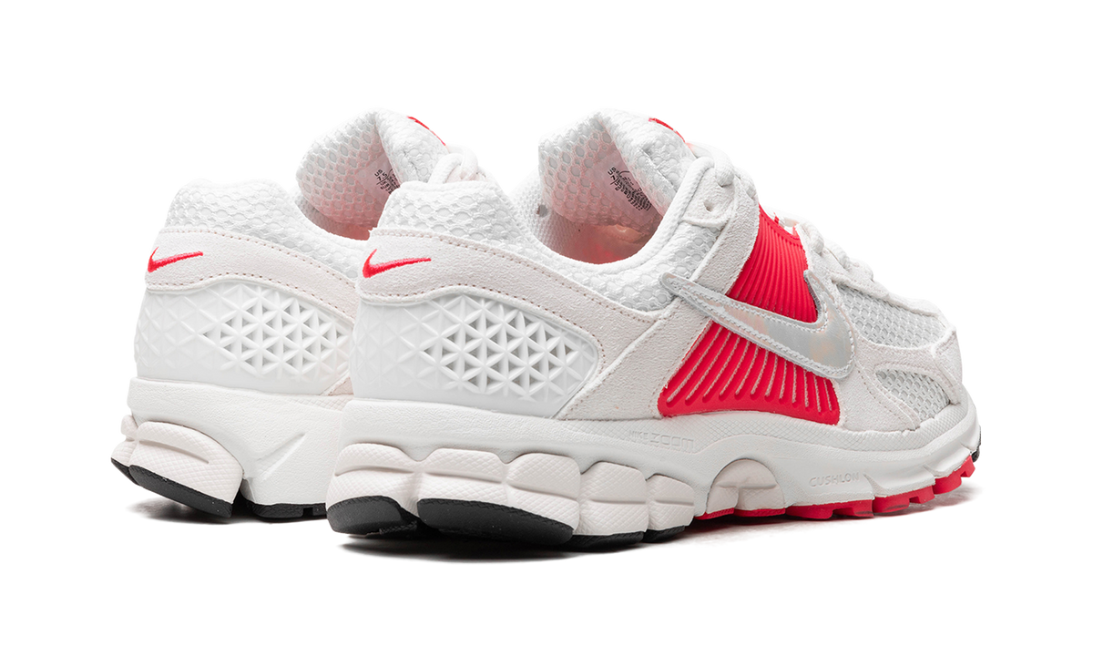 Air Zoom Vomero 5 WMNS "Siren Red" HF5072 133